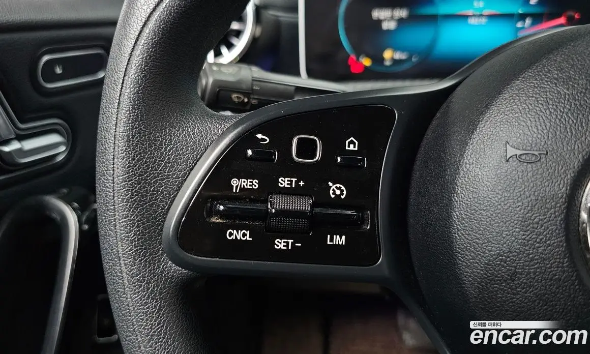 Mercedes-Benz A-Class 2020 2.0 автомат (гидро), фото 28