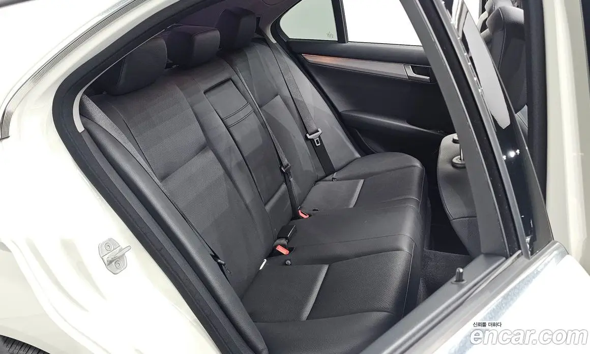 Mercedes-Benz C-Class 2011 1.8 автомат (гидро), фото 11
