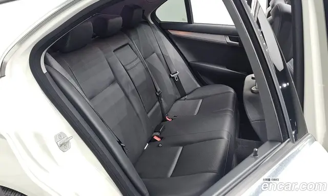Mercedes-Benz C-Class 2011 1.8 автомат (гидро), миниатюра 11