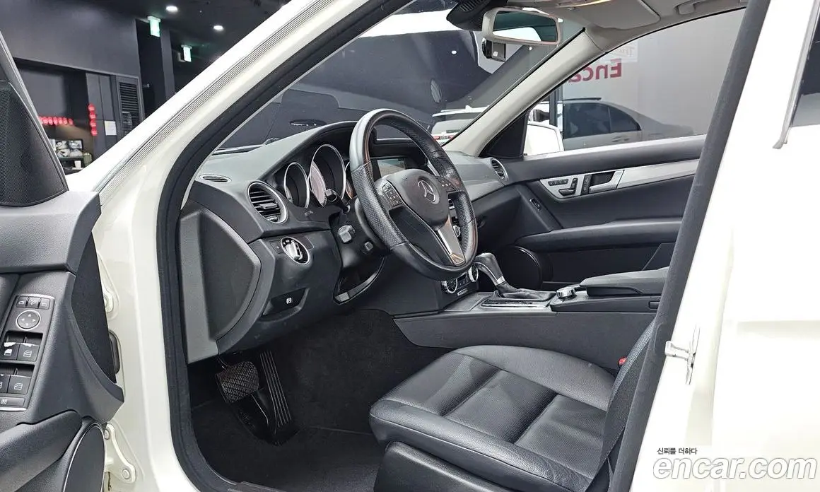 Mercedes-Benz C-Class 2011 1.8 автомат (гидро), фото 10