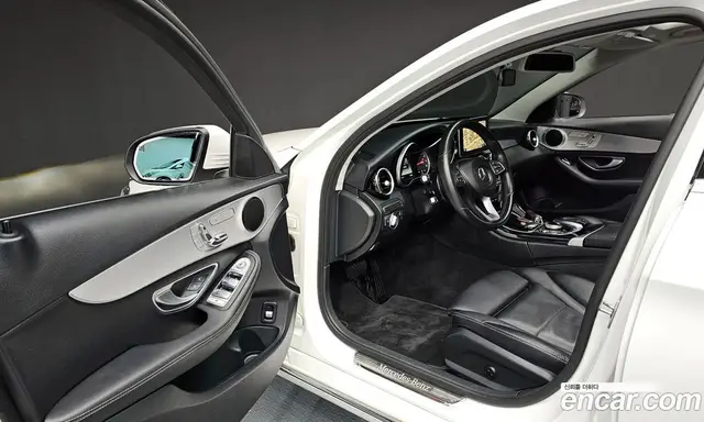 Mercedes-Benz C-Class 2016 2.0 автомат (гидро), миниатюра 11 Mercedes-Benz C-Class 2016 2.0 автомат (гидро), миниатюра 11