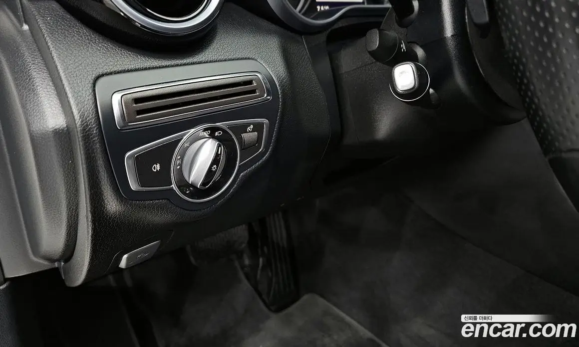 Mercedes-Benz C-Class 2016 2.0 автомат (гидро), фото 12 Mercedes-Benz C-Class 2016 2.0 автомат (гидро), фото 12