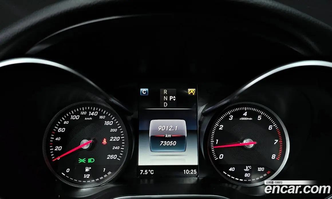 Mercedes-Benz C-Class 2016 2.0 автомат (гидро), фото 8 Mercedes-Benz C-Class 2016 2.0 автомат (гидро), фото 8