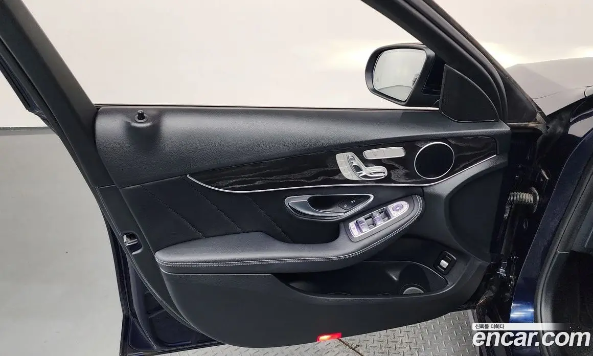Mercedes-Benz C-Class 2019 1.9 автомат (гидро), фото 14