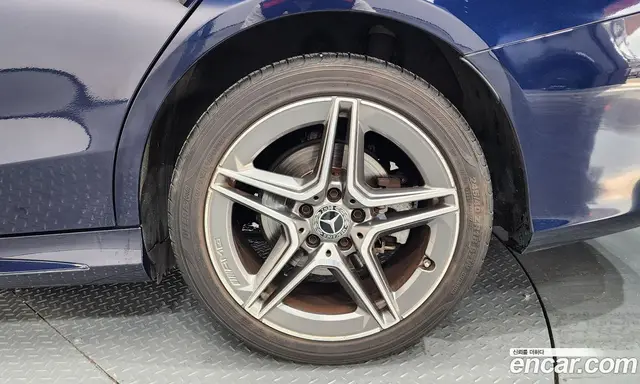 Mercedes-Benz C-Class 2019 1.9 автомат (гидро), миниатюра 7