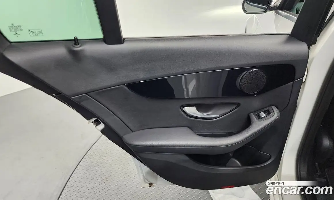 Mercedes-Benz C-Class 2019 2.0 автомат (гидро), фото 15