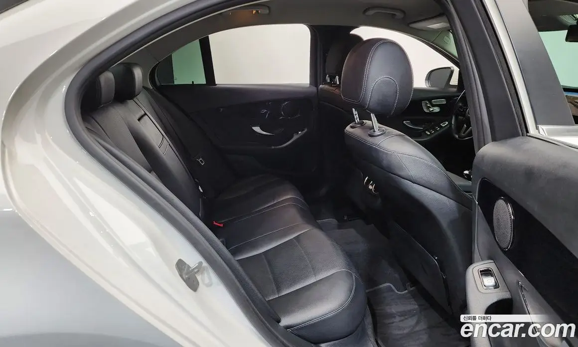 Mercedes-Benz C-Class 2019 2.0 автомат (гидро), фото 17