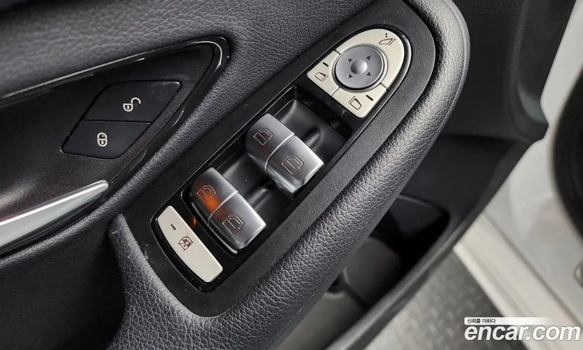 Mercedes-Benz C-Class 2019 2.0 автомат (гидро), фото 22