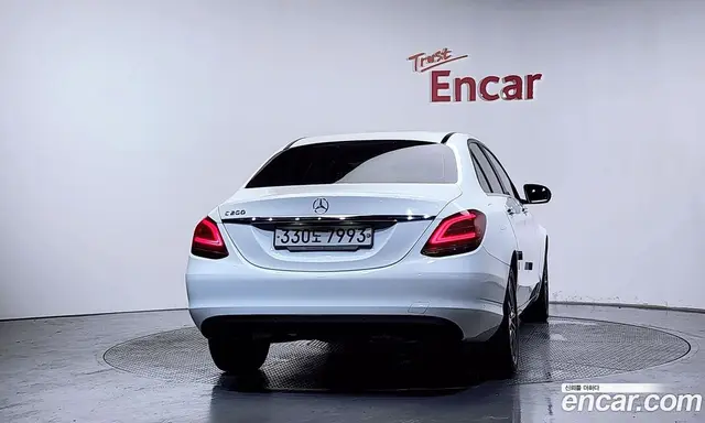 Mercedes-Benz C-Class 2019 2.0 автомат (гидро), миниатюра 4