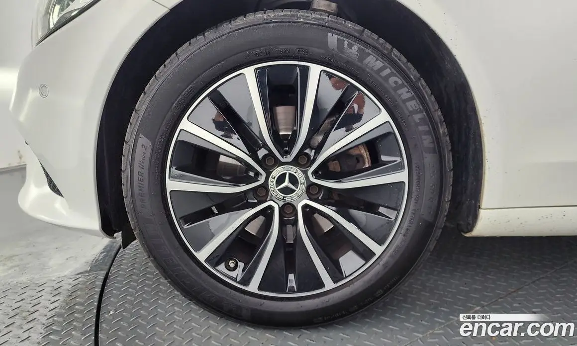 Mercedes-Benz C-Class 2019 2.0 автомат (гидро), фото 5