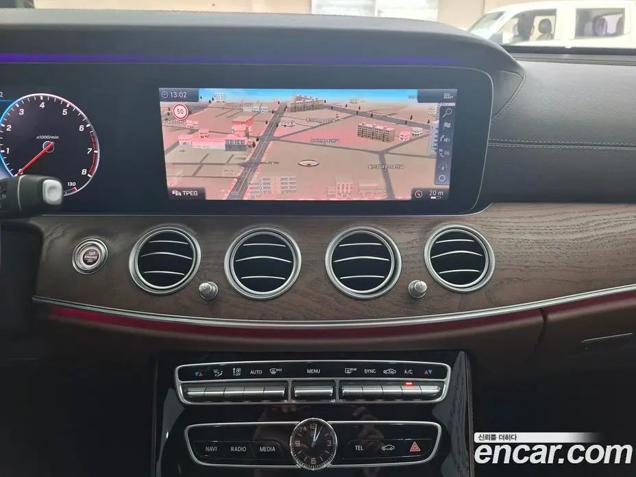 Mercedes-Benz E-Class 2018 2.0 автомат (гидро), фото 11