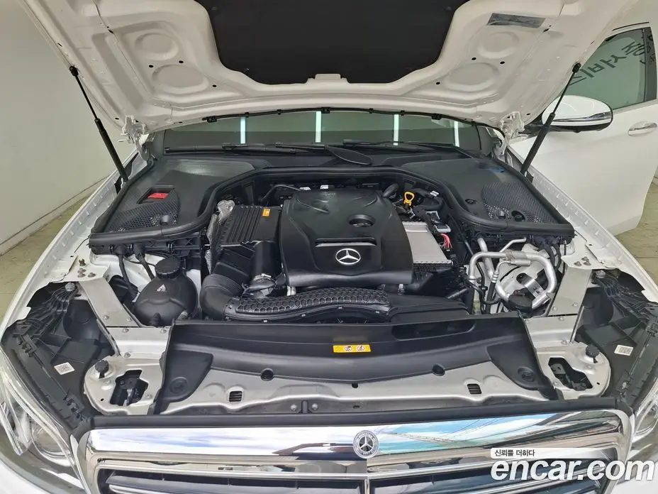 Mercedes-Benz E-Class 2018 2.0 автомат (гидро), фото 20