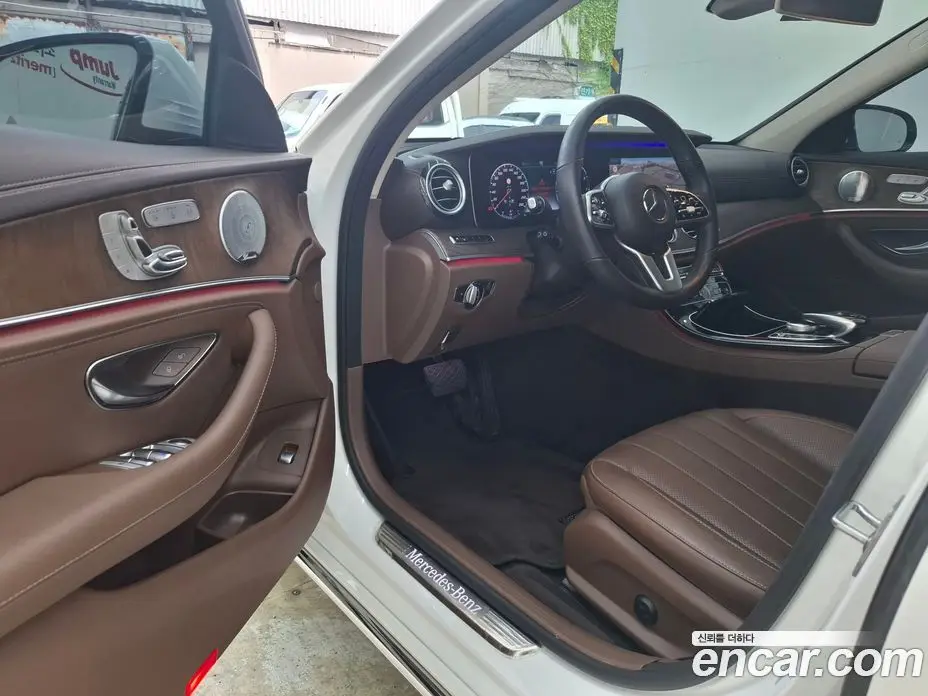 Mercedes-Benz E-Class 2018 2.0 автомат (гидро), фото 6
