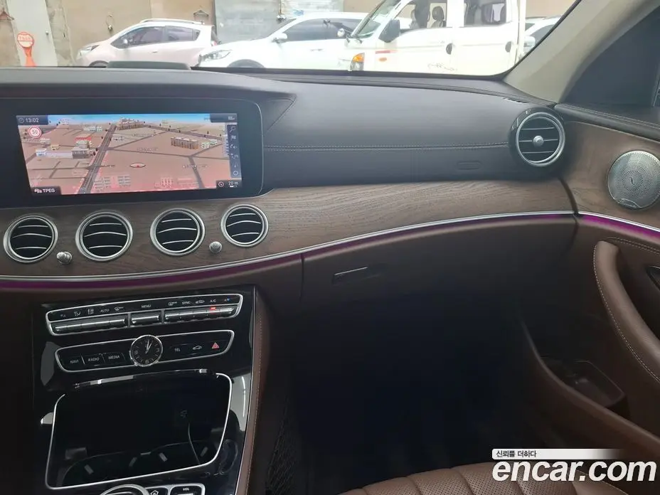 Mercedes-Benz E-Class 2018 2.0 автомат (гидро), фото 10