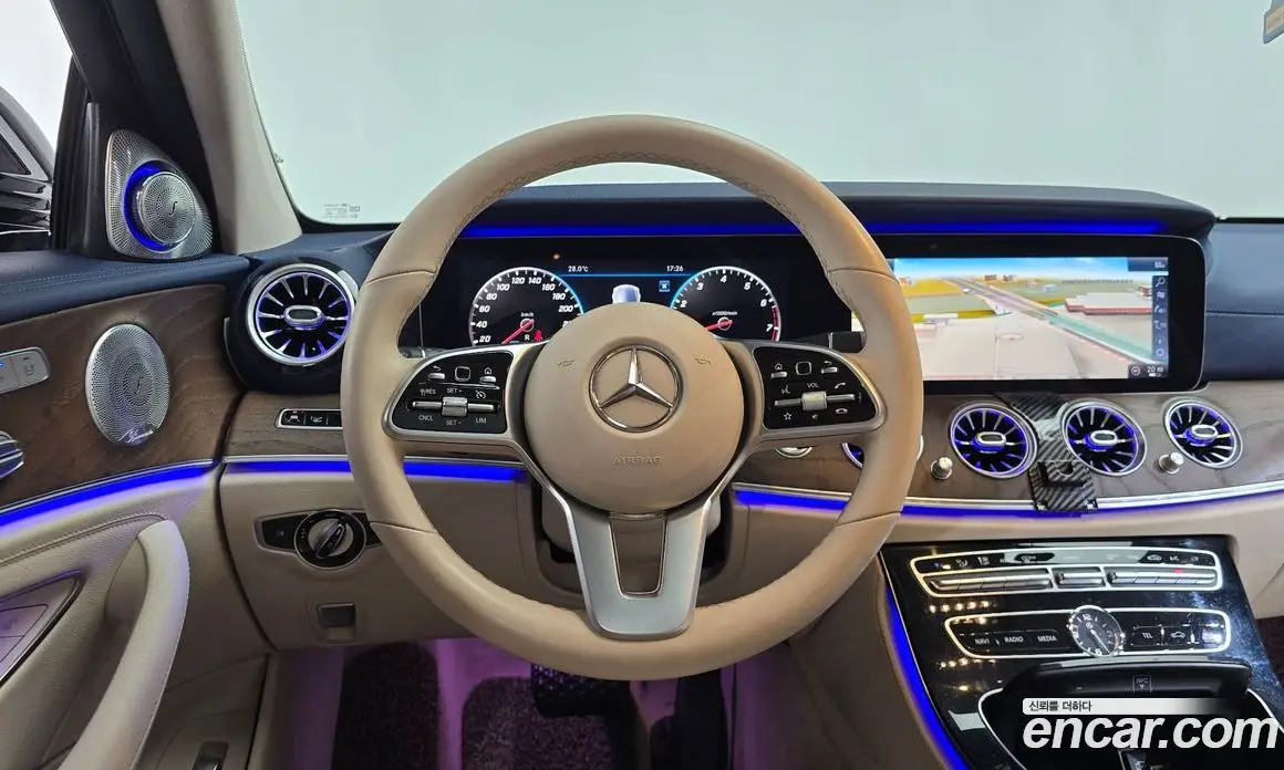 Mercedes-Benz E-Class 2019 2.0 автомат (гидро), фото 19