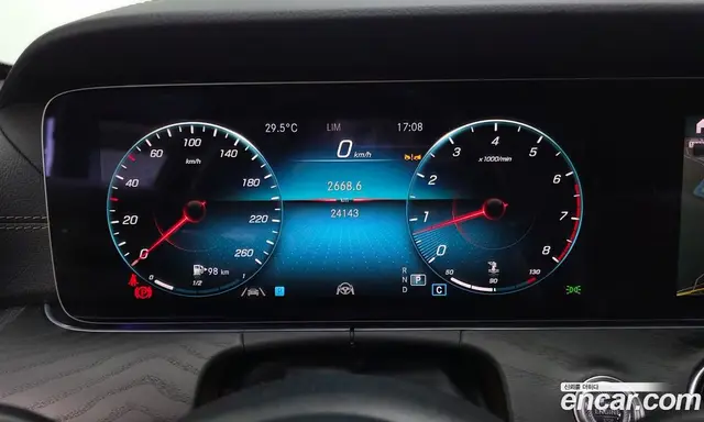 Mercedes-Benz E-Class 2023 2.0 автомат (гидро), миниатюра 11