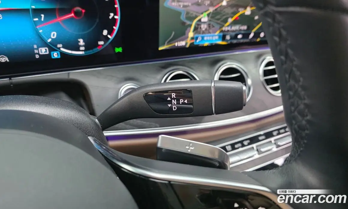 Mercedes-Benz E-Class 2023 2.0 автомат (гидро), фото 12