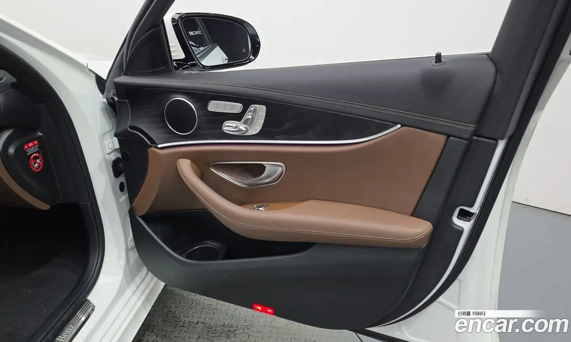 Mercedes-Benz E-Class 2023 2.0 автомат (гидро), фото 14