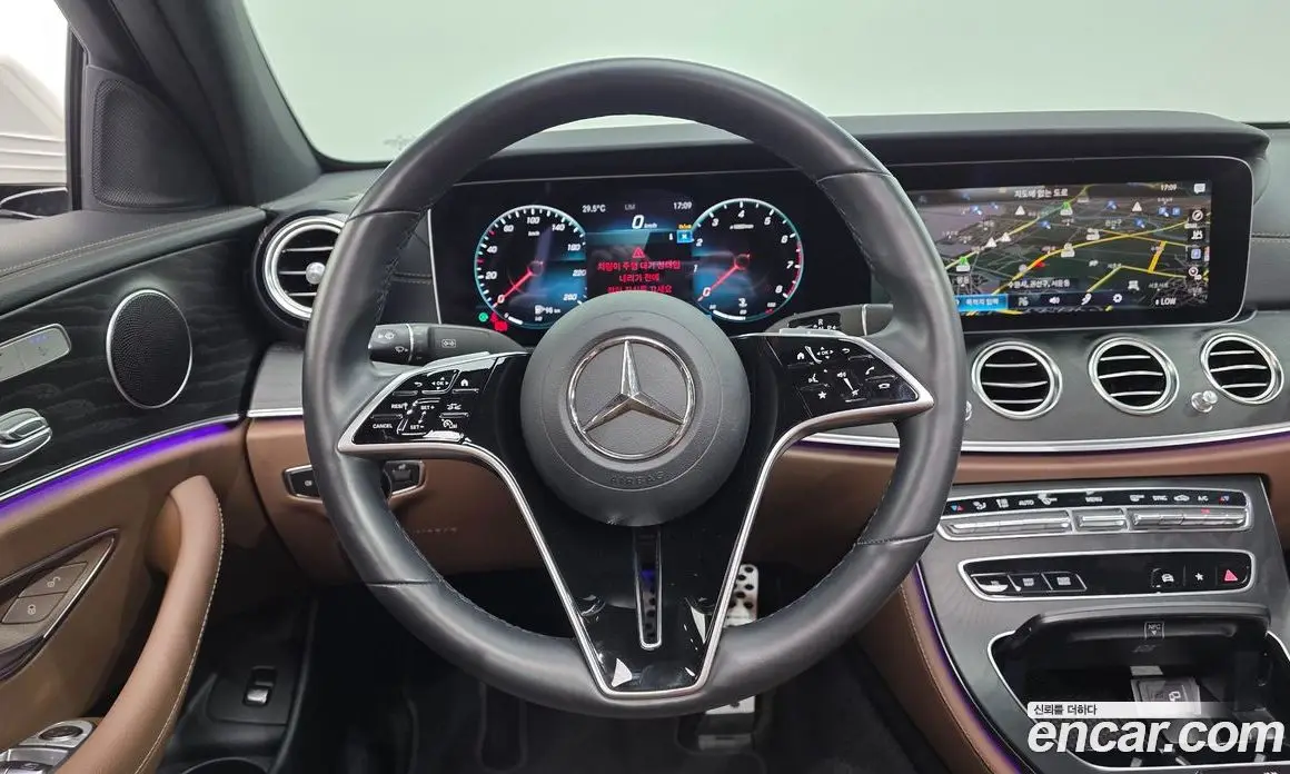 Mercedes-Benz E-Class 2023 2.0 автомат (гидро), фото 20
