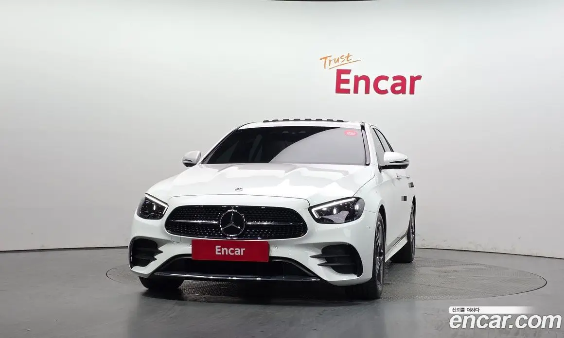 Mercedes-Benz E-Class 2023 2.0 автомат (гидро), фото 3
