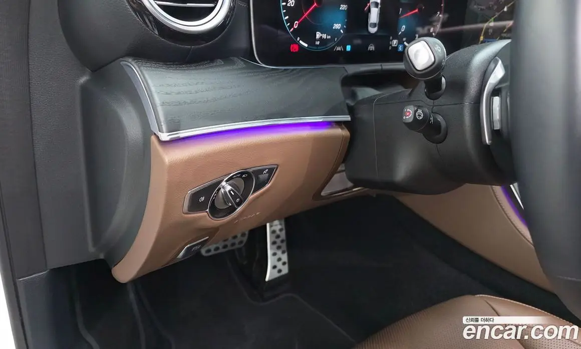 Mercedes-Benz E-Class 2023 2.0 автомат (гидро), фото 26