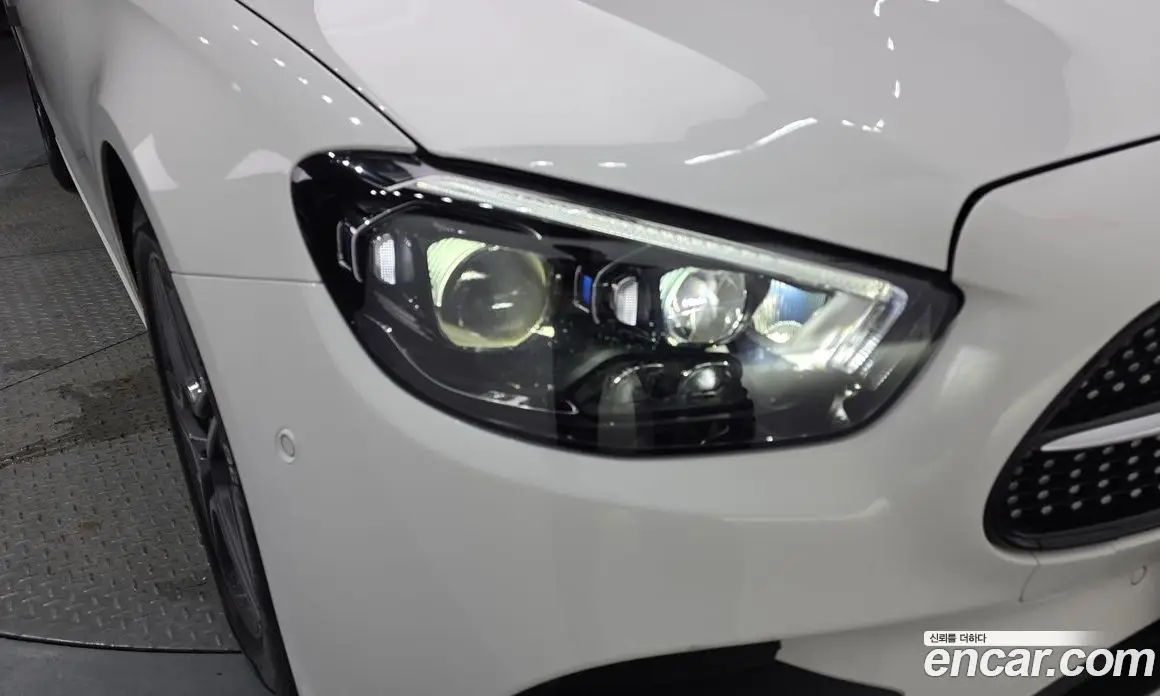 Mercedes-Benz E-Class 2023 2.0 автомат (гидро), фото 8
