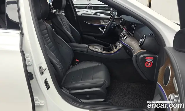 Mercedes-Benz E-Class 2023 2.0 автомат (гидро), миниатюра 11
