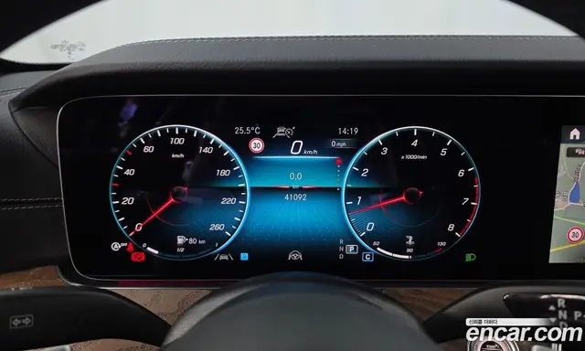 Mercedes-Benz E-Class 2023 2.0 автомат (гидро), миниатюра 8