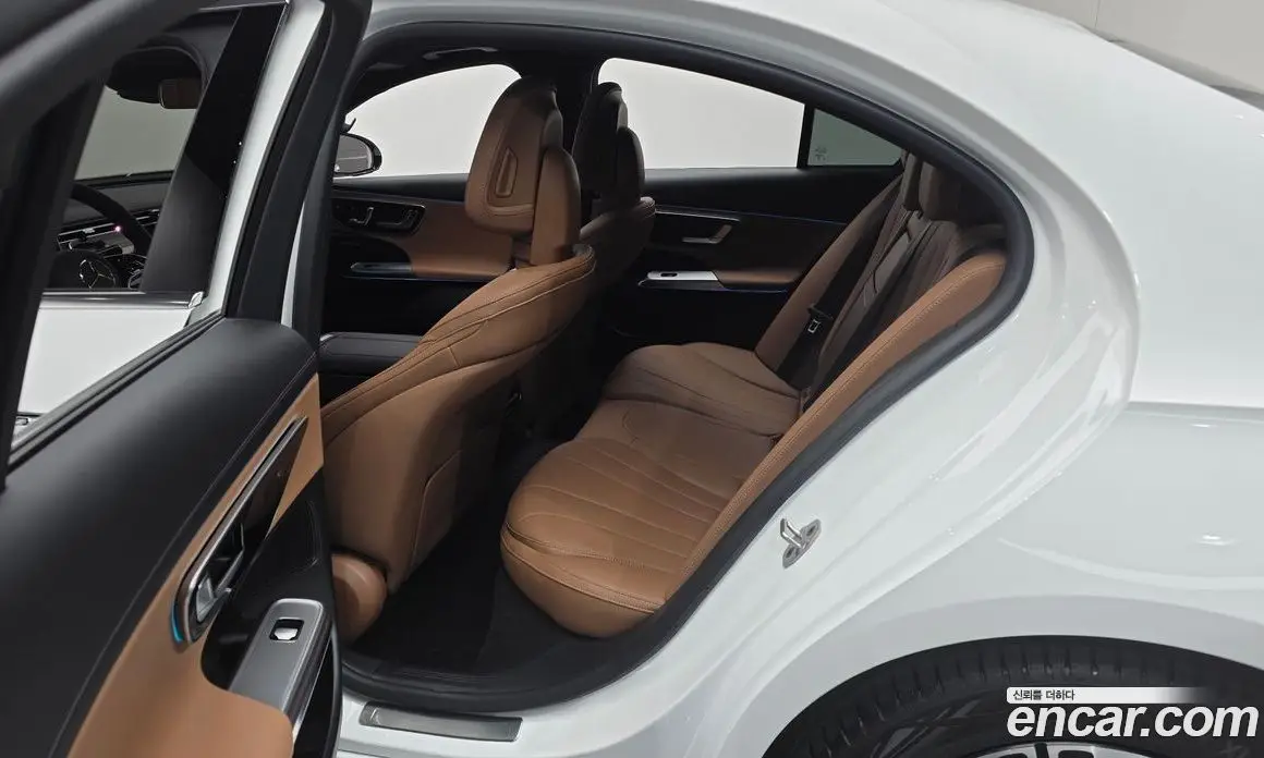 Mercedes-Benz E-Class 2025 2.0 автомат (гидро), фото 17