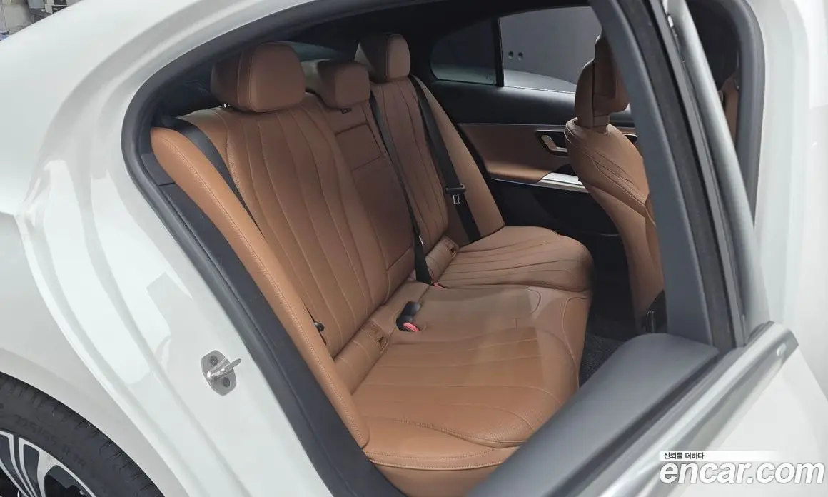 Mercedes-Benz E-Class 2025 2.0 автомат (гидро), фото 18