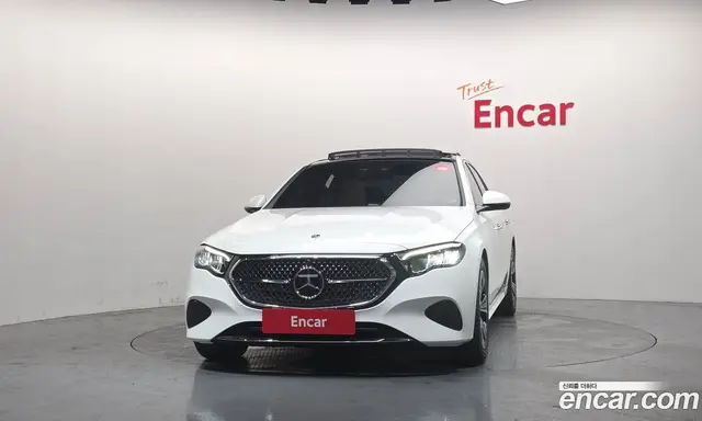 Mercedes-Benz E-Class 2025 2.0 автомат (гидро), миниатюра 3