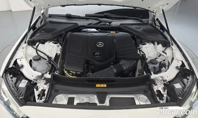 Mercedes-Benz E-Class 2025 2.0 автомат (гидро), миниатюра 6