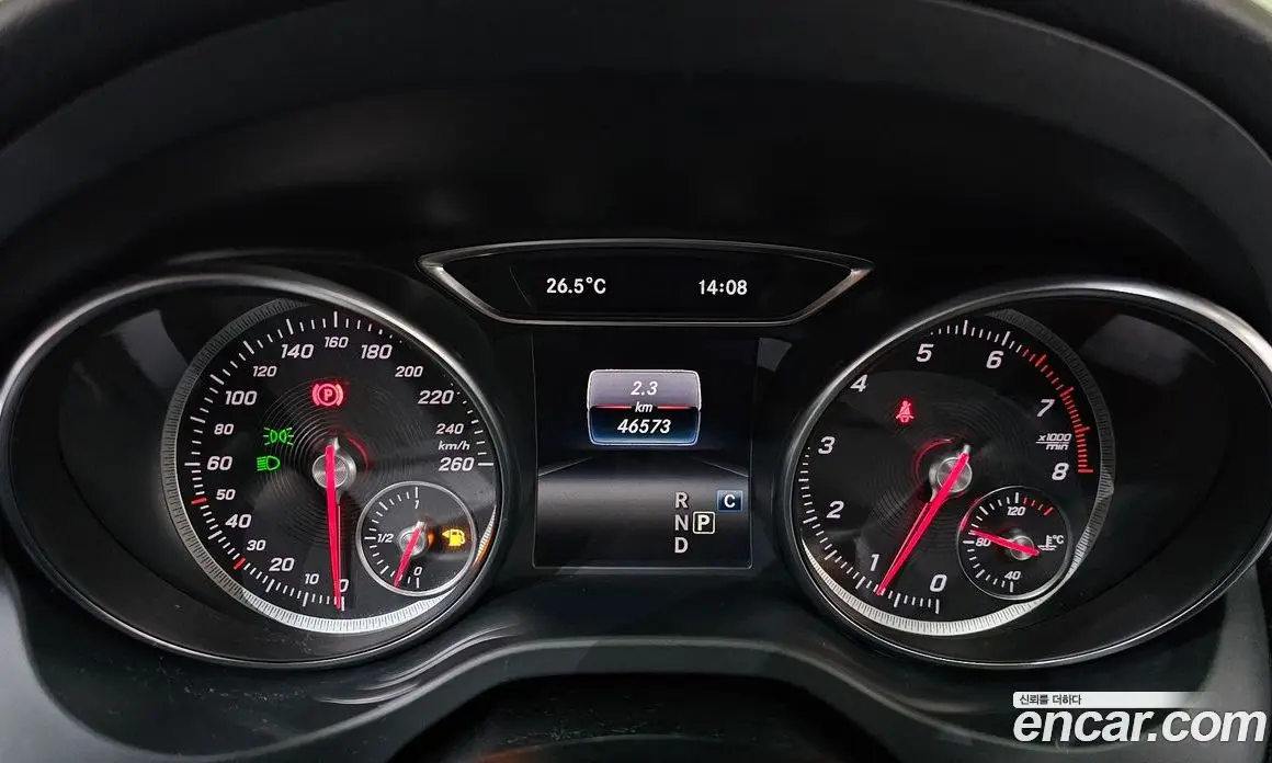 Mercedes-Benz GLA-Class 2018 2.0 автомат (гидро), фото 11