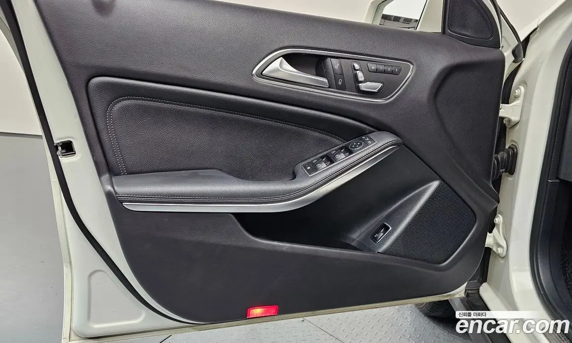 Mercedes-Benz GLA-Class 2018 2.0 автомат (гидро), фото 14