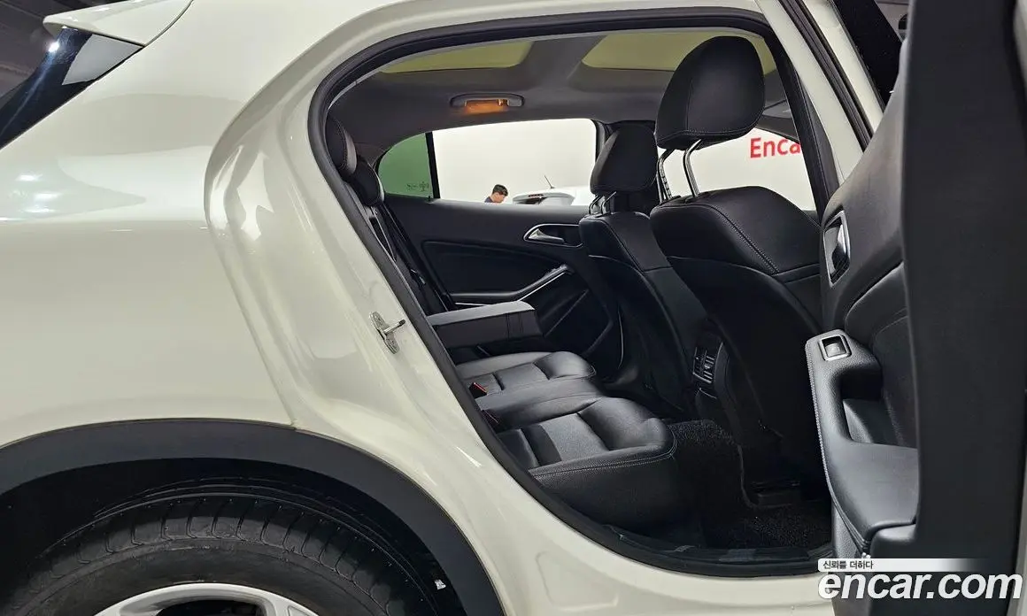 Mercedes-Benz GLA-Class 2018 2.0 автомат (гидро), фото 17