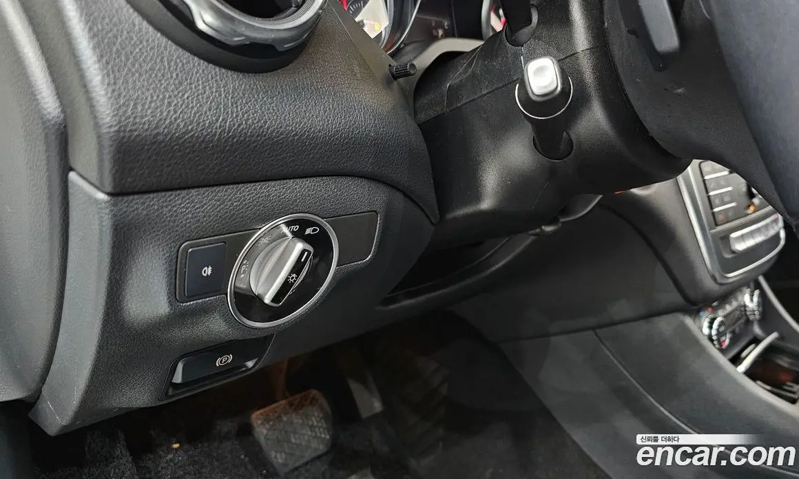 Mercedes-Benz GLA-Class 2018 2.0 автомат (гидро), фото 26