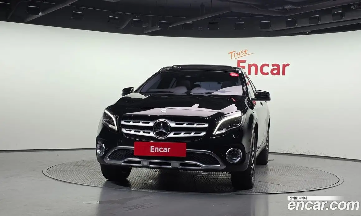Mercedes-Benz GLA-Class 2018 2.0 автомат (гидро), фото 3