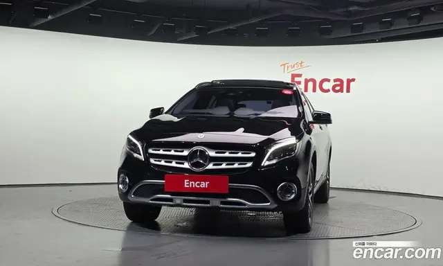Mercedes-Benz GLA-Class 2018 2.0 автомат (гидро), миниатюра 3