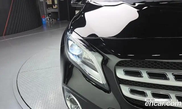 Mercedes-Benz GLA-Class 2018 2.0 автомат (гидро), миниатюра 8