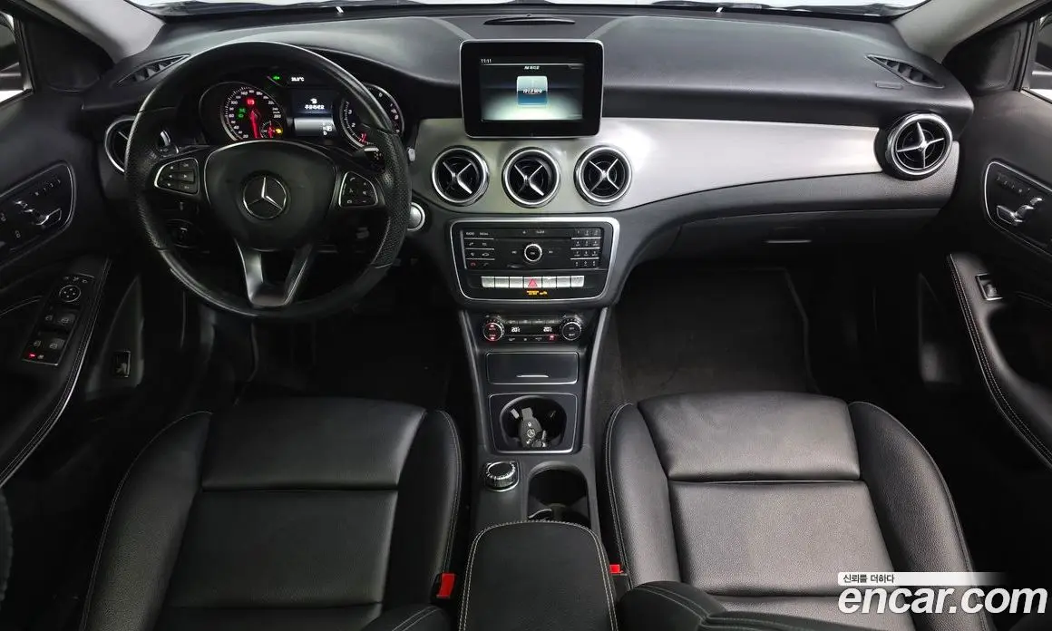 Mercedes-Benz GLA-Class 2018 2.0 автомат (гидро), фото 10