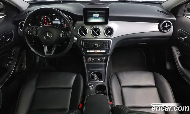 Mercedes-Benz GLA-Class 2018 2.0 автомат (гидро), миниатюра 10