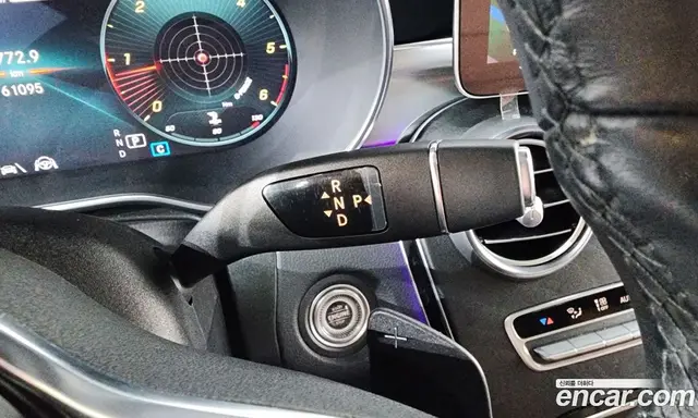 Mercedes-Benz GLC-Class 2023 1.9 автомат (гидро), миниатюра 12