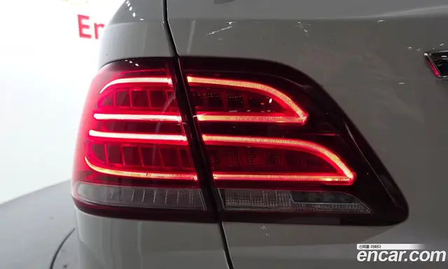 Mercedes-Benz GLE-Class 2018 3.0 автомат (гидро), миниатюра 9