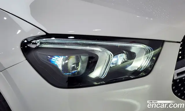 Mercedes-Benz GLE-Class 2022 3.0 автомат (гидро), миниатюра 8
