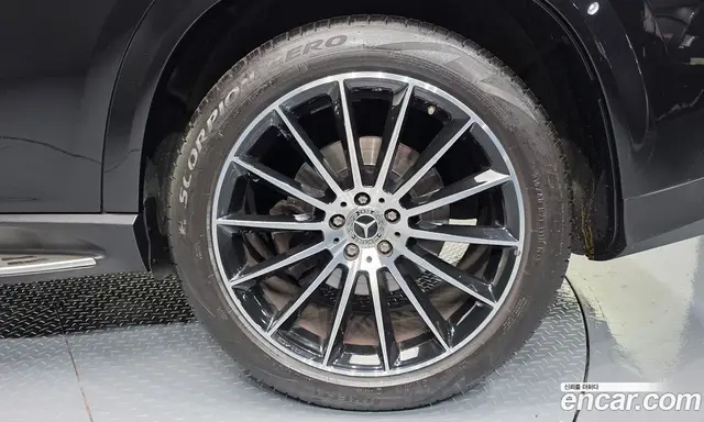 Mercedes-Benz GLE-Class 2022 2.9 автомат (гидро), миниатюра 7