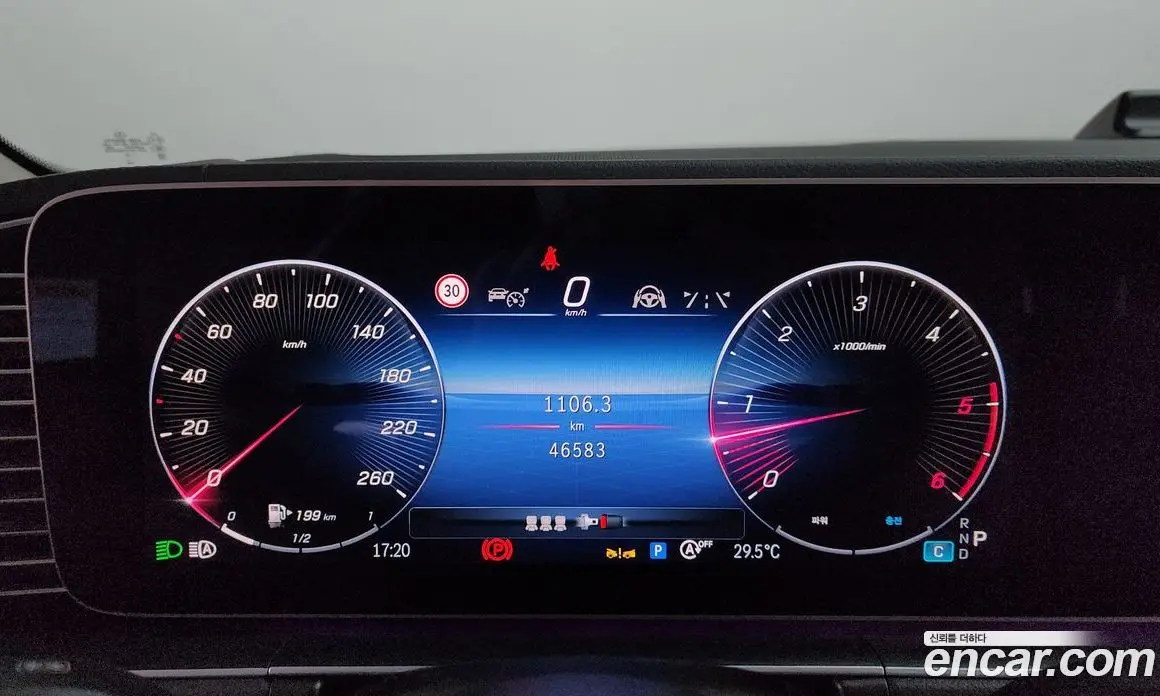 Mercedes-Benz GLE-Class 2024 2.0 автомат (гидро), фото 11