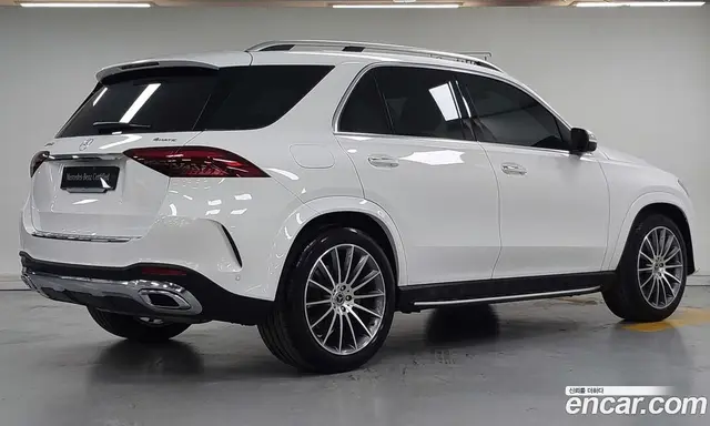 Mercedes-Benz GLE-Class 2025 3.0 автомат (гидро), миниатюра 2
