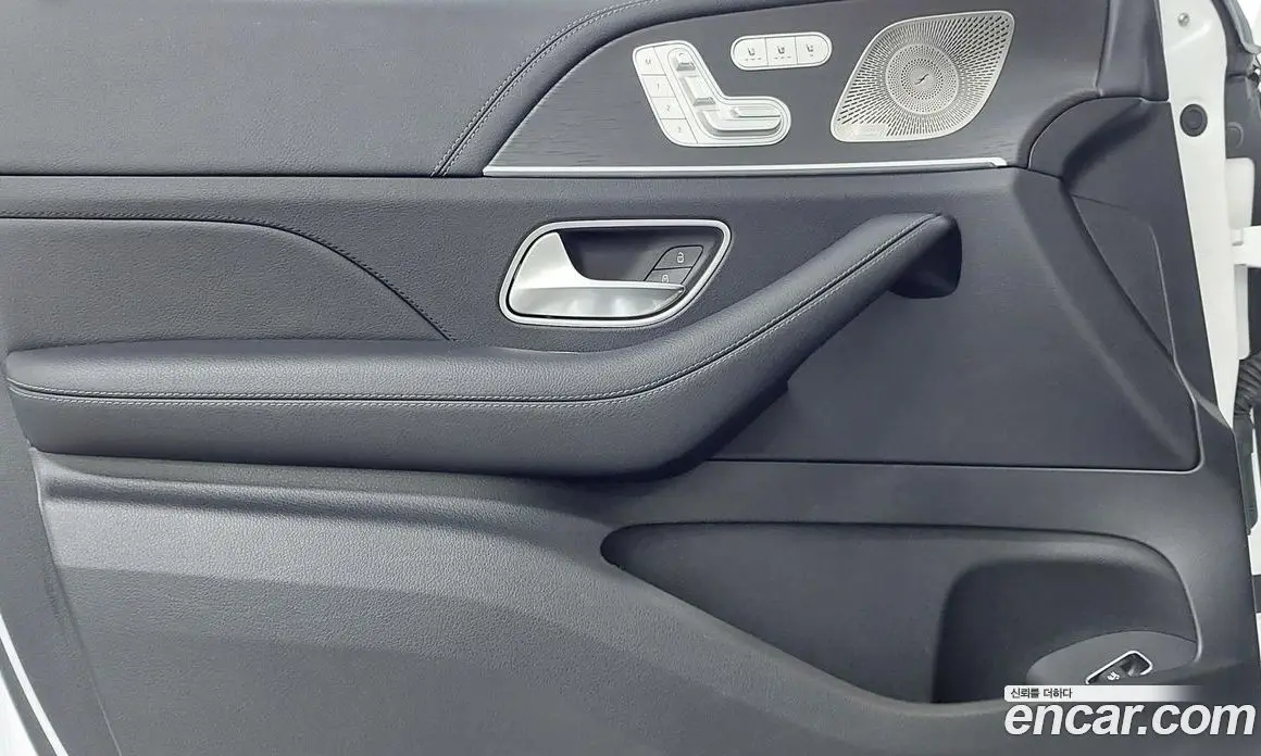 Mercedes-Benz GLE-Class 2025 3.0 автомат (гидро), фото 15