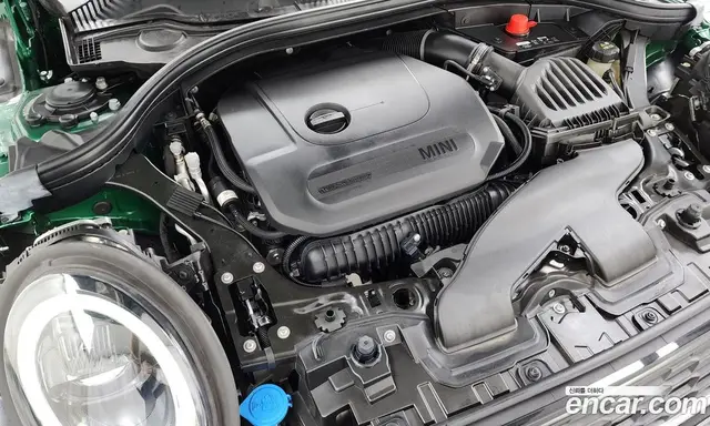 Mini Clubman 2023 2.0 автомат (гидро), миниатюра 6