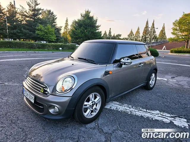 Mini Cooper 2012 2.0 автомат (гидро), миниатюра 2
